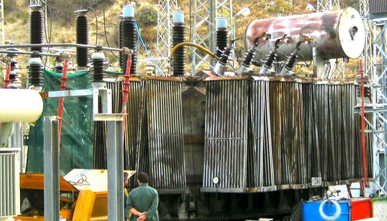 Testis Safety & Periculis Afficiens Operationem HV Cable Terminations, Bushings & Arresters