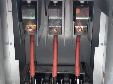 Horreat dura Environments: Superior Dielectric fortitudo et senescentis resistentia nostri frigoris Shrink cable Terminationes