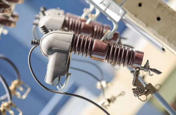 Technical Insights: Lepidium sativum et sustentationem contagione Flashover et Seneca in Fuses