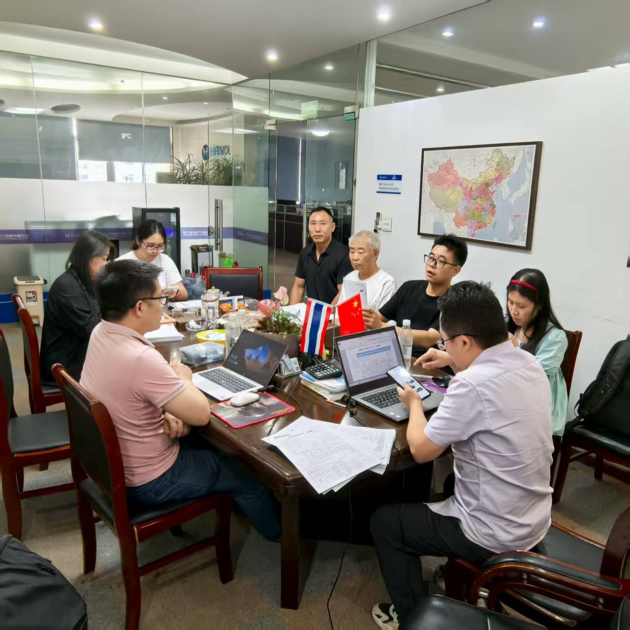 Zhejiang Hivo Electrical feliciter renovat triplici ISO certificaciones, confirmat commitment ad global potentia salus