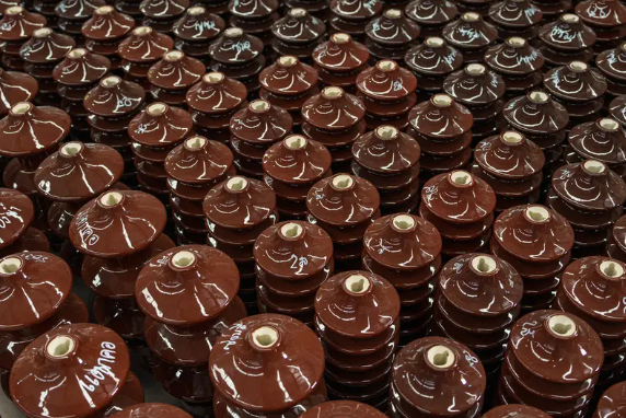 Enhancing Ceramic Insulator Diuturnitatem: Aging Mechanismi and Advanced Coating Solutions